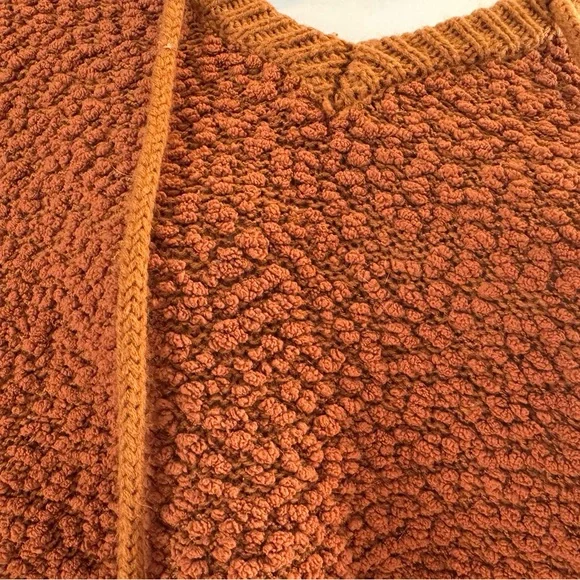 POL knit crop hoodie sweater - Picture 2 of 5